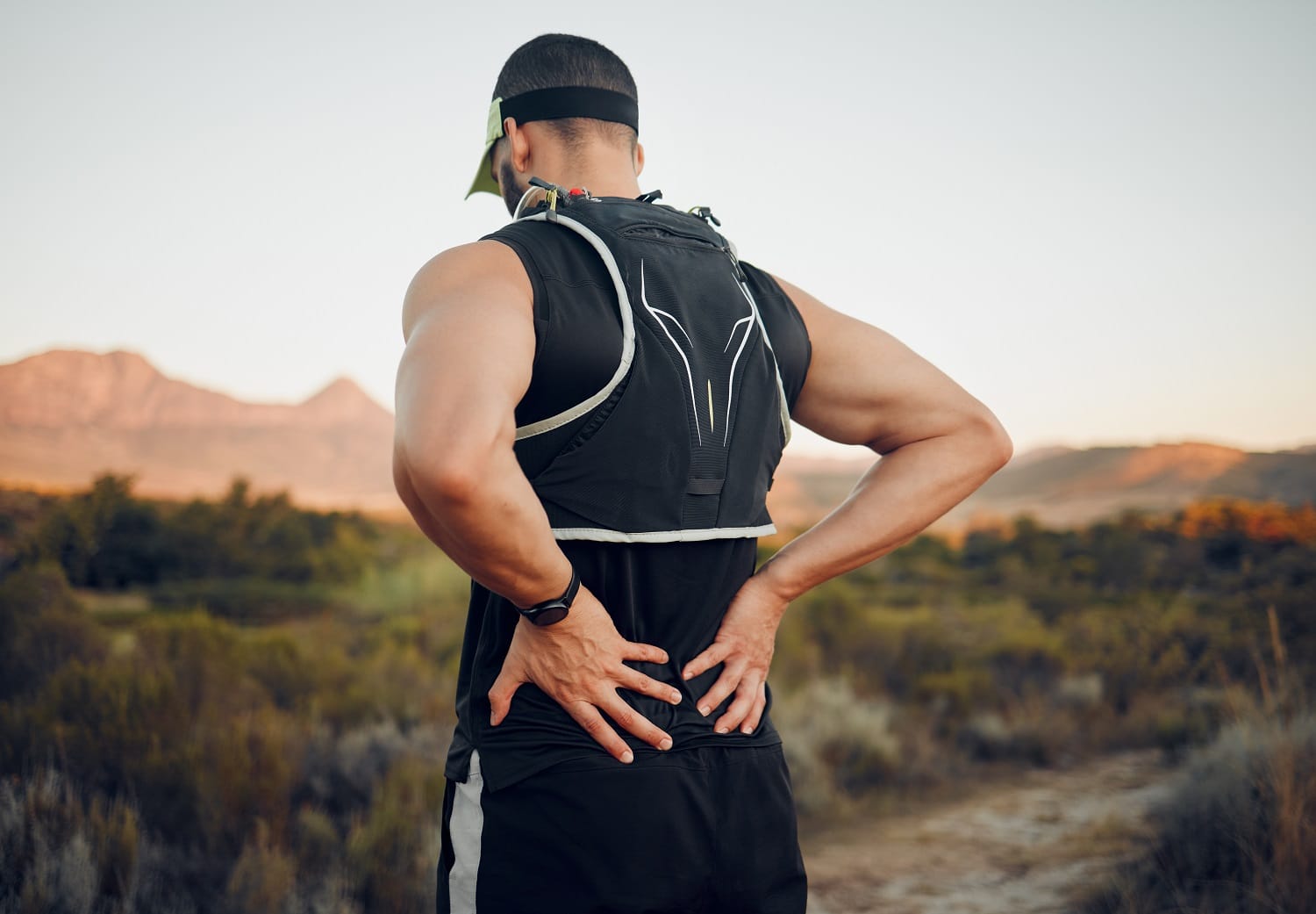 lesão muscular e dor nas costas após o treino ou correndo